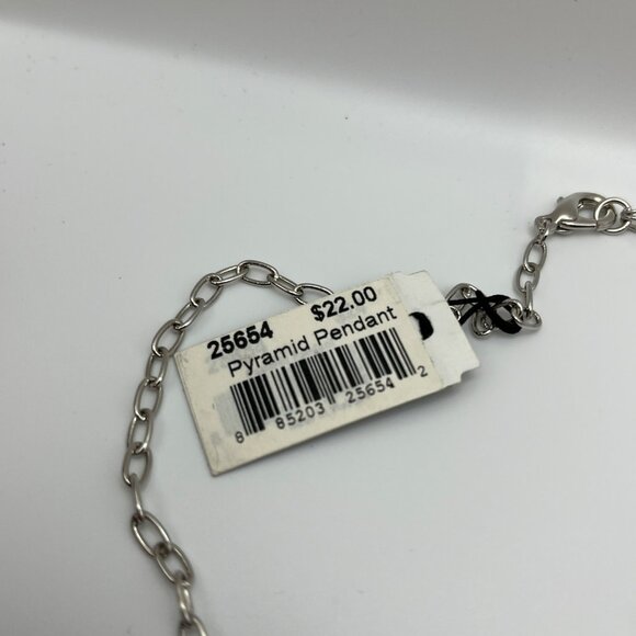 VTG Cookie Lee Necklace Pyramid Pendant on Faux Leather‎ Circle Silver Tone NEW - Picture 3 of 4